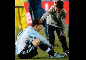 lionel-messi-ninos-chilenos-lo_Bev7IQ4-jpg_600x0