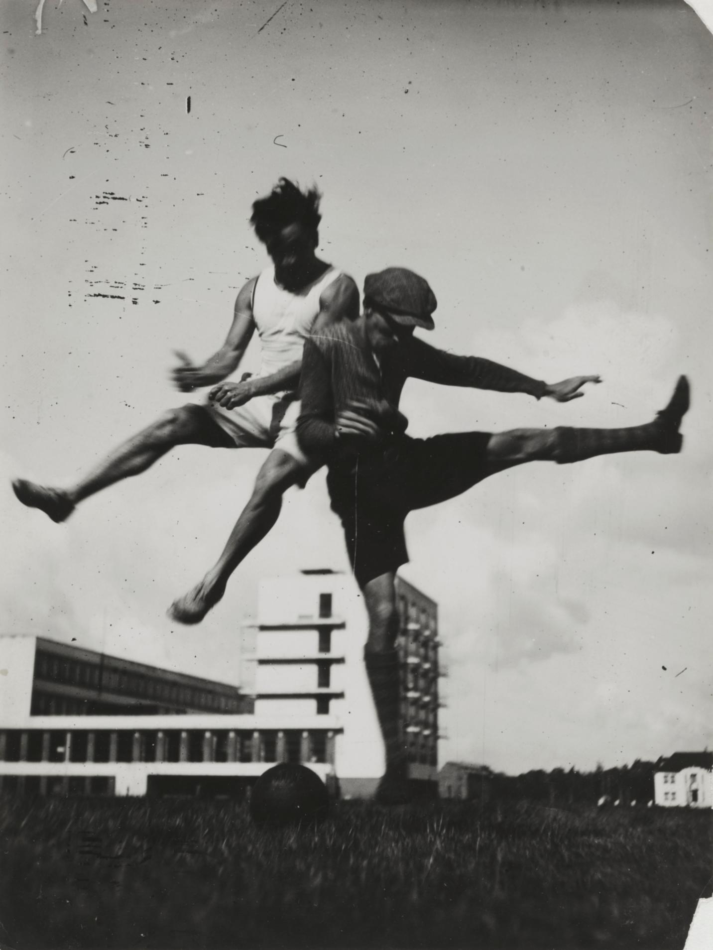 jump over bauhaus